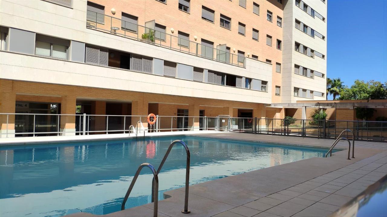 Apartamento en la playa! Parking, wifi, piscina, aire acondicionado y Netflix! Málaga Exterior foto
